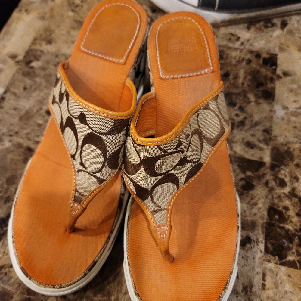 Shoes - Picture 4 of 6